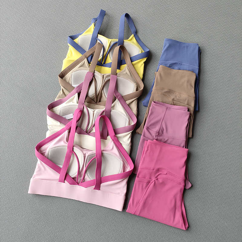 Yoga set, high-intensity yoga  - đánh giá và giá Fitness & Nutrition Lab